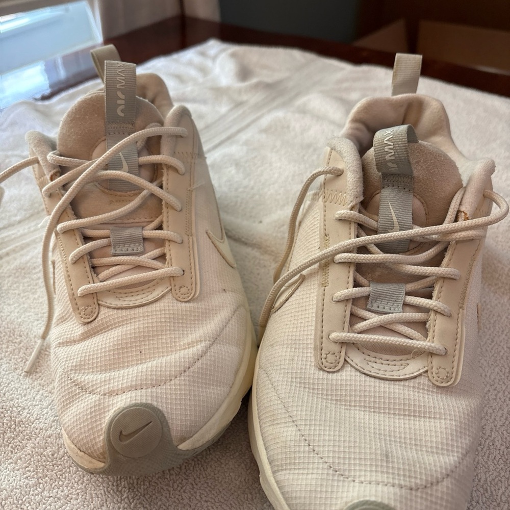 Nike Air Max INTRLK Lite Cream Athletic Shoes - Picture 3 of 5